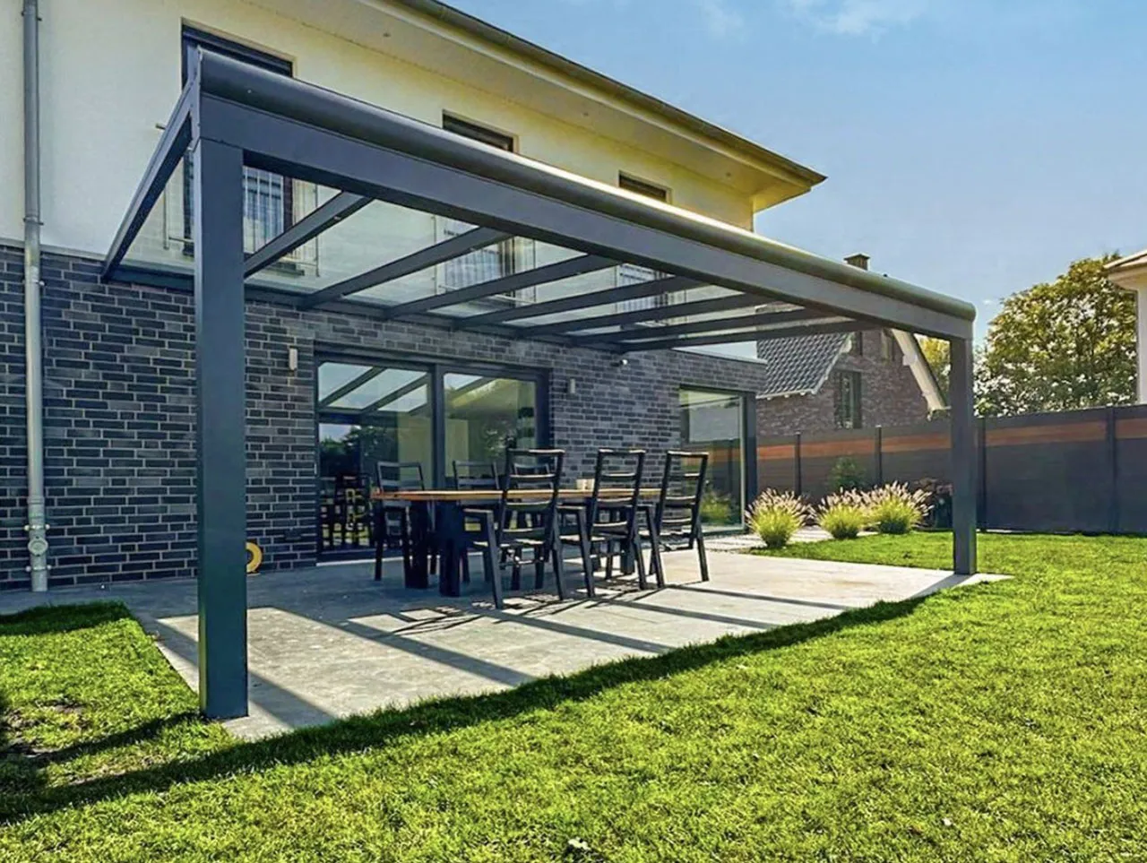 Terrassenüberdachung mit Glasdach – Projekt von BR-Terrassen